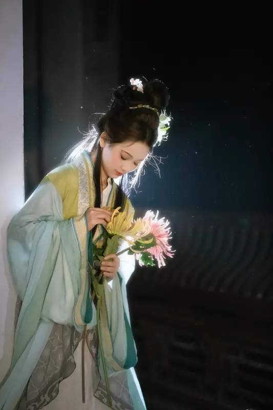 [YITUYU艺图语]2025.03.09 点绛唇 就是叫美男啊 7